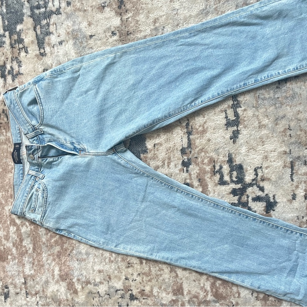 Abercrombie Light Washed Jeans